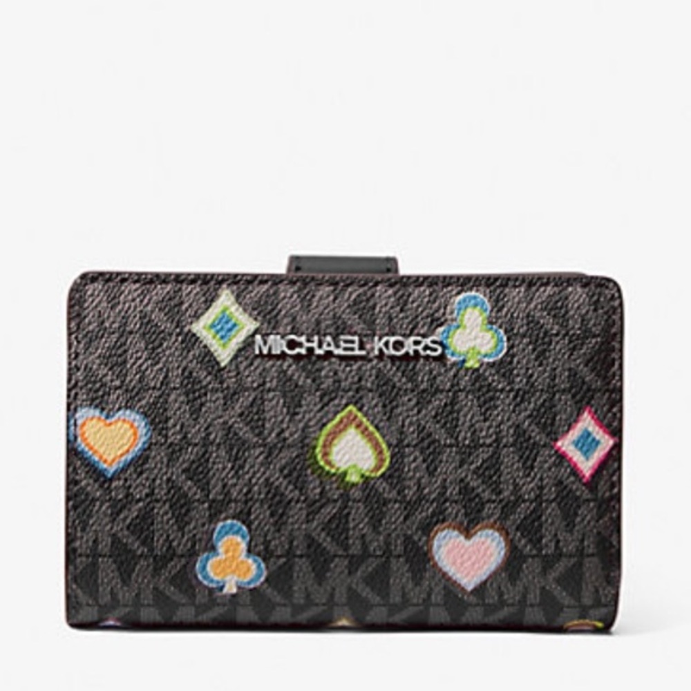 Michael Kors Jet Set Medium Printed Signature
Logo Wallet